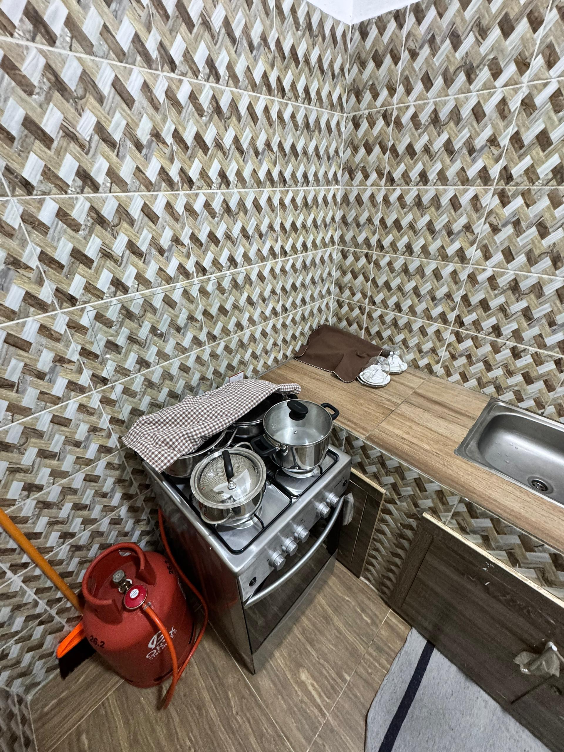 Studio - Image 5