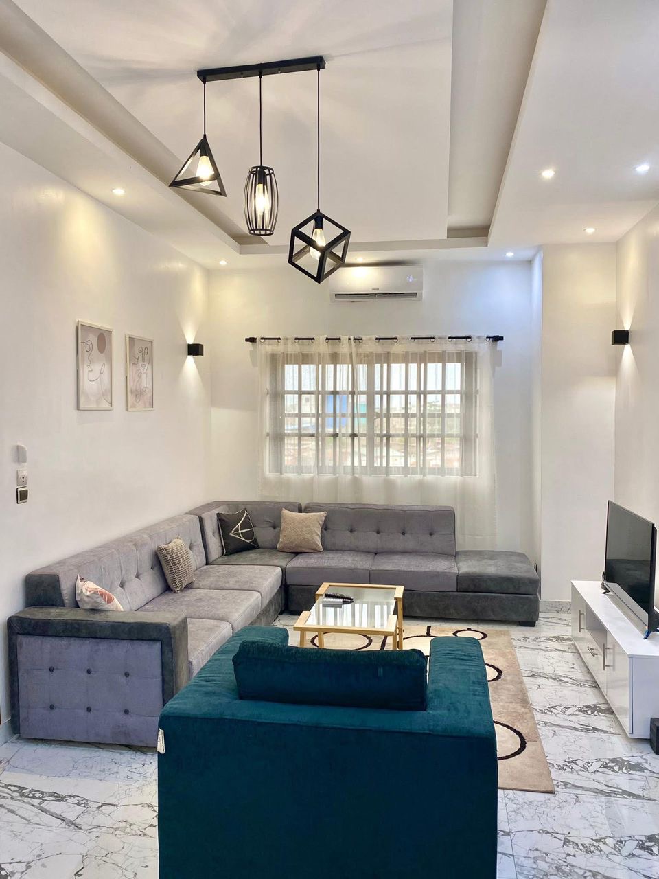 🏡 Appartement meublé T2 – Fidjrossè akogbato📍