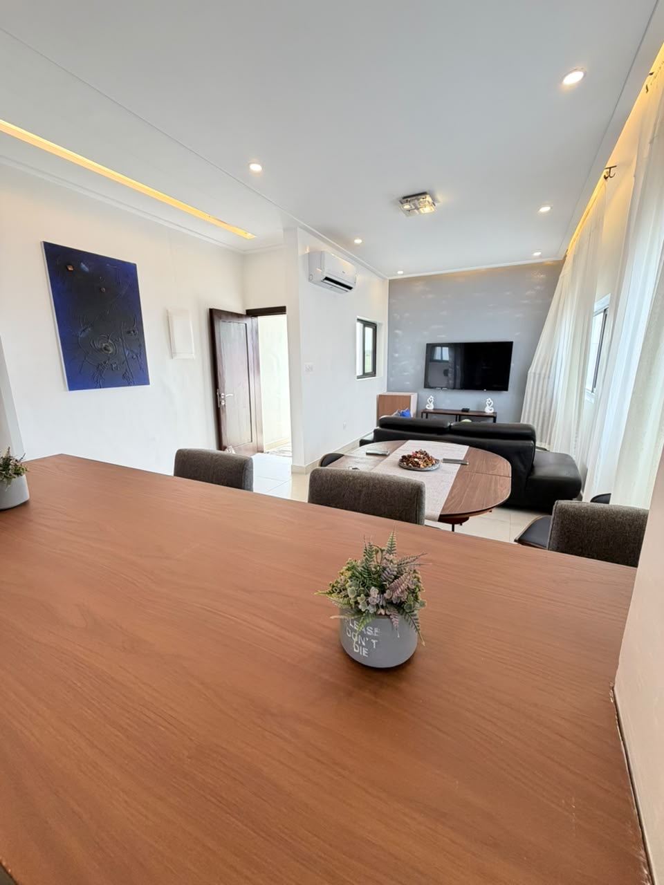Appartement meublé haut standing T3 – Fidjrossè Plage - Image 2