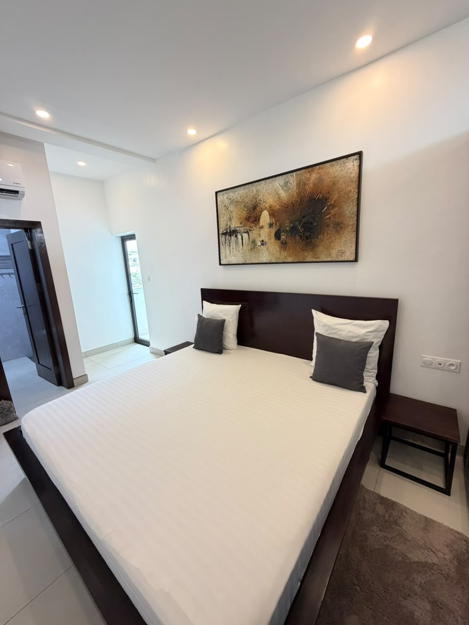 Appartement meublé haut standing T3 – Fidjrossè Plage - Image 4