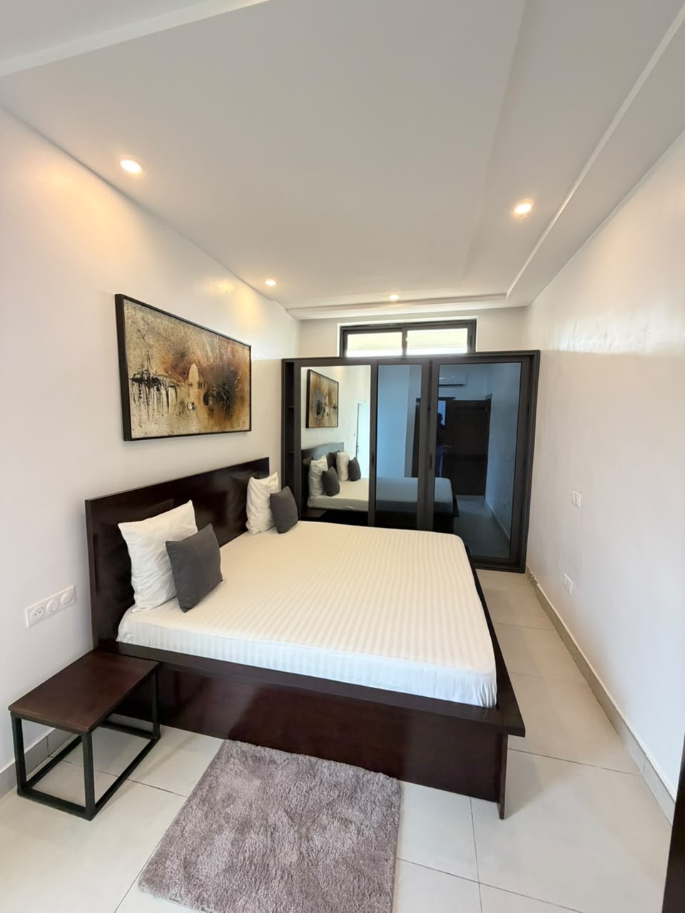 Appartement meublé haut standing T3 – Fidjrossè Plage - Image 5